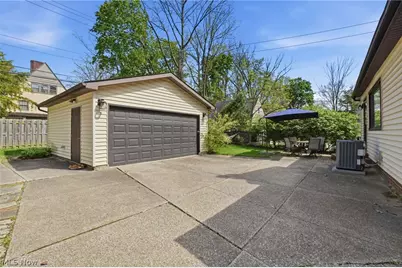 3331 Kenmore Road, Huber Heights, OH 44122 - Photo 34
