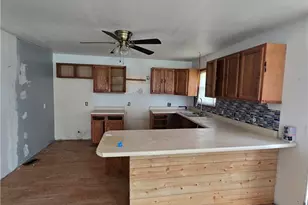 49 E Muskingum Ave, Dresden, OH 43821 - Photo 6
