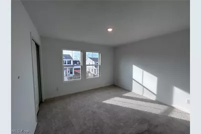 5081 Shepherds Glen, Willoughby, OH 44094 - Photo 8