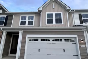 5081 Shepherds Gln, Willoughby, OH 44094 - Photo 2