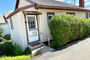 216 N Broadway St, Barnesville, OH 43713 - Photo 6