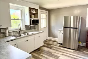 216 N Broadway St, Barnesville, OH 43713 - Photo 10