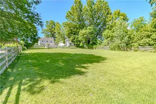 637 Killian Rd, Coventry, OH 44319 - Photo 10