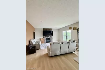 3367 Ponderosa Trail, Uniontown, OH 44685 - Photo 2
