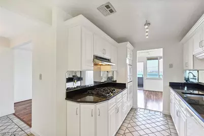 12900 Lake Avenue #1624, Oakwood, OH 44107 - Photo 14