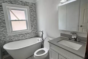 1141 E 140th St, Loveland, OH 44110 - Photo 2