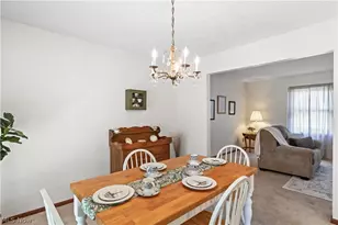711 Sabrina Dr, Boardman, OH 44512 - Photo 8