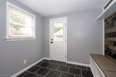 407 Oxford Avenue, Akron, OH 44310 - Photo 4