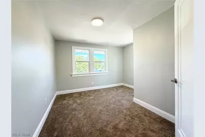 157 Fairlawn Avenue, Elyria, OH 44035 - Photo 14
