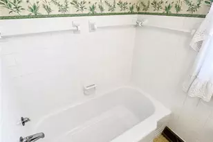 4345 Woodleigh Ln, Youngstown, OH 44511 - Photo 14