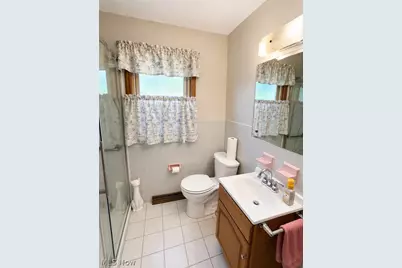 4345 Woodleigh Lane, Youngstown, OH 44511 - Photo 10