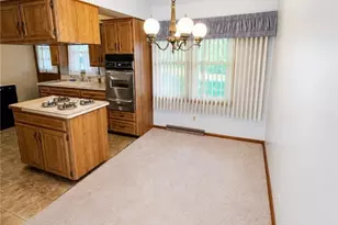 4345 Woodleigh Ln, Youngstown, OH 44511 - Photo 6