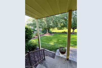 4345 Woodleigh Lane, Youngstown, OH 44511 - Photo 24