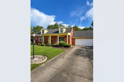 4345 Woodleigh Lane, Youngstown, OH 44511 - Photo 2