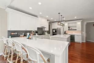 8320 Woodberry Blvd, Chagrin Falls, OH 44023 - Photo 6