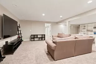 8320 Woodberry Blvd, Chagrin Falls, OH 44023 - Photo 34