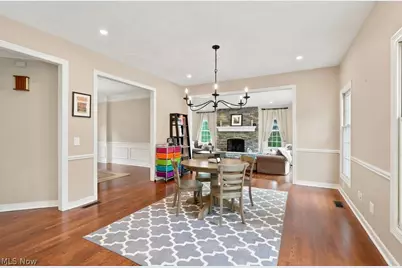 8320 Woodberry Boulevard, Chagrin Falls, OH 44023 - Photo 10