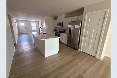 1288 Divot Circle, Akron, OH 44313 - Photo 8