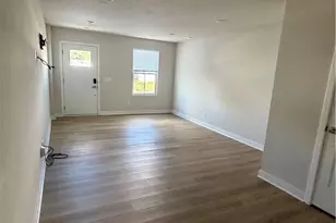 1288 Divot Cir, Akron, OH 44313 - Photo 4
