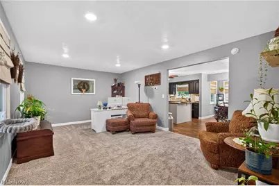 5668 Perry Hills Drive SW, Canton, OH 44706 - Photo 12