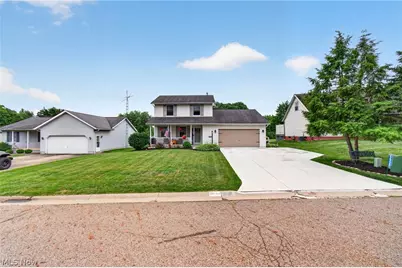 5668 Perry Hills Drive SW, Canton, OH 44706 - Photo 6