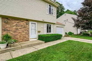 2292 Echo Valley Dr, Stow, OH 44224 - Photo 2