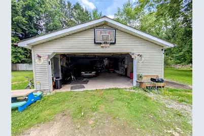 7300 Cliff Drive, Ravenna, OH 44266 - Photo 12