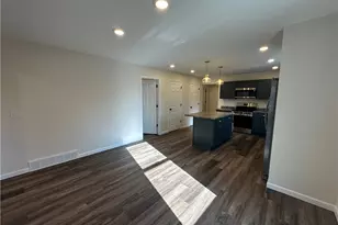 16 E Haywood Ave, Struthers, OH 44471 - Photo 6