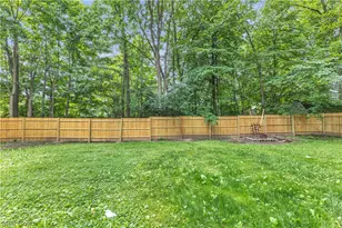 607 Castle Blvd, Akron, OH 44313 - Photo 36
