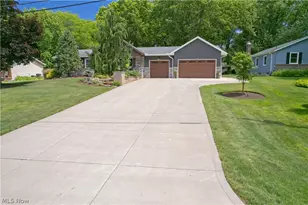 7742 Windy Hill Dr, Kent, OH 44240 - Photo 2