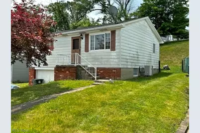 205 Canterbury Boulevard, Steubenville, OH 43952 - Photo 2