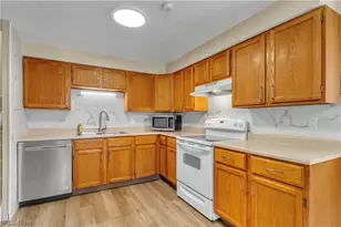 5983 Rosebelle Ave, North Ridgeville, OH 44039 - Photo 8