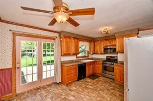 1495 Fairview Pl, Alliance, OH 44601 - Photo 8