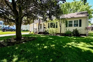 1495 Fairview Pl, Alliance, OH 44601 - Photo 2