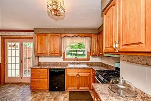 1495 Fairview Pl, Alliance, OH 44601 - Photo 10