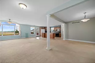 14617 Kneisel Rd, Vermilion, OH 44089 - Photo 10