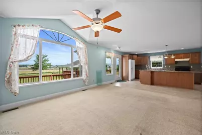 14617 Kneisel Road, Vermilion, OH 44089 - Photo 12