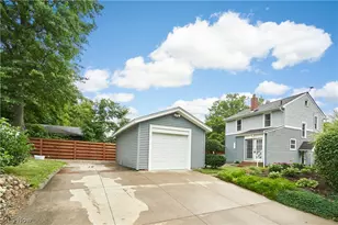 350 Oxford Ave, Akron, OH 44310 - Photo 2