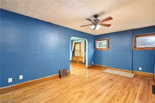 350 Oxford Ave, Akron, OH 44310 - Photo 8