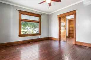 221 N 9th St, Cambridge, OH 43725 - Photo 10