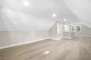 1371 Krumroy Rd, Akron, OH 44306 - Photo 12