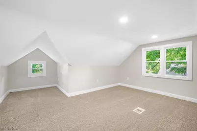 1371 Krumroy Road, Akron, OH 44306 - Photo 14
