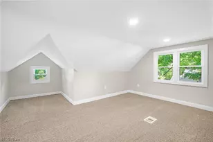 1371 Krumroy Rd, Akron, OH 44306 - Photo 14