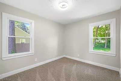 1371 Krumroy Road, Akron, OH 44306 - Photo 8