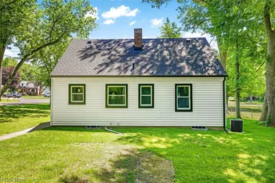 1371 Krumroy Road, Akron, OH 44306 - Photo 30
