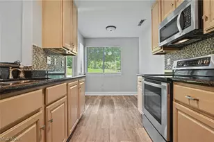 3800 Rosemont Blvd, Akron, OH 44333 - Photo 16