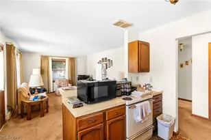942 Canterbury Ln, Salem, OH 44460 - Photo 8