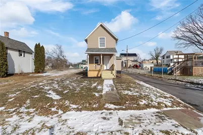 1747 5th Street SE, Canton, OH 44707 - Photo 2