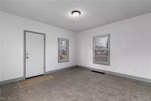 1747 5th St SE, Canton, OH 44707 - Photo 6