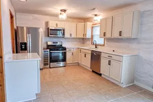 907 Bunker Hill Rd, Medina, OH 44256 - Photo 2